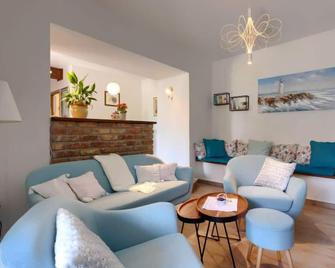 Holiday Home Villa Nicolara by Interhome - Buzet - Living room