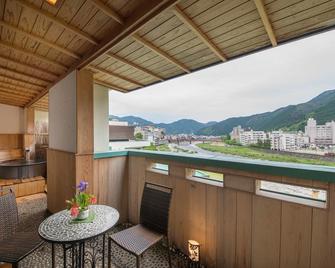 Gero Onsen Yamagataya - Gero - Balkon