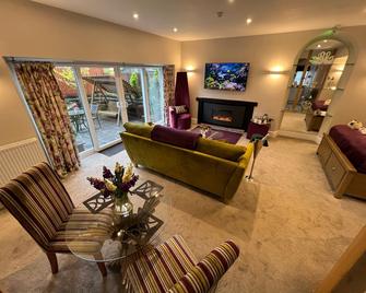 Windermere Boutique Hotel - Windermere - Living room