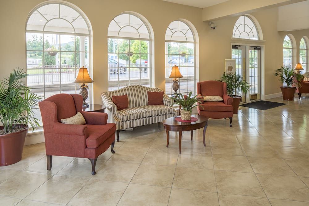 The Suites at Fall Creek - ברנסון - לובי