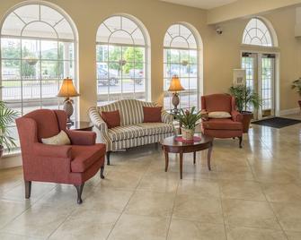 The Suites at Fall Creek - ברנסון - לובי