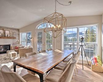 Nomad Haus with Mtn Views and Deck - 25 Mi to Breck! - Fairplay - Eetruimte