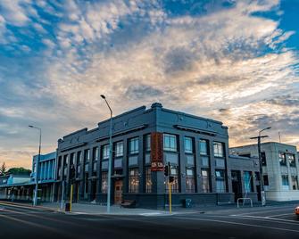 Poshtel - Oamaru - Building