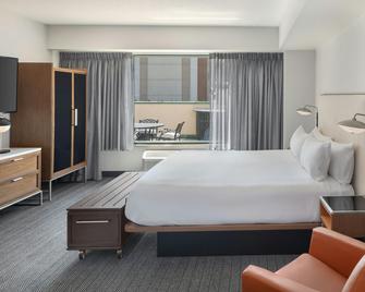 Courtyard by Marriott Stamford Downtown - Stamford - Schlafzimmer