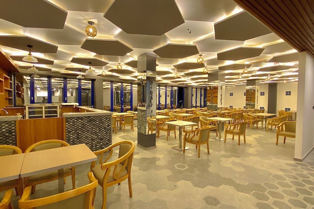 Kaani Palm Beach - מאאפושי - מסעדה