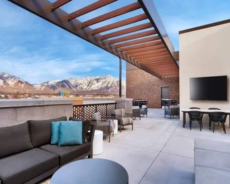 Spacious 1br | Private Entry|new Building|free Pkg - Salt Lake City - Balkon