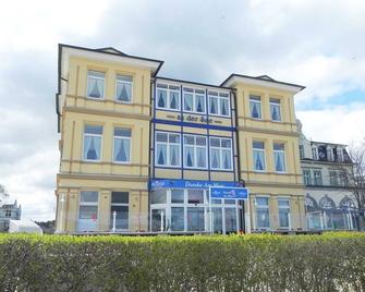 Hotel Domke Haus an der See - Bansin - Rakennus