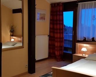 Hotel Garni Julia - Linnich - Bedroom