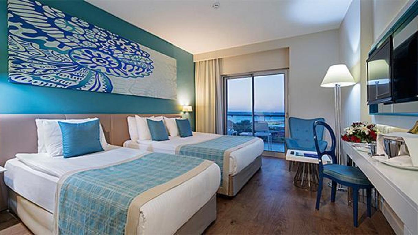 Seashell Resort & Spa