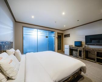 Gunsan Vitamin - Gunsan - Schlafzimmer