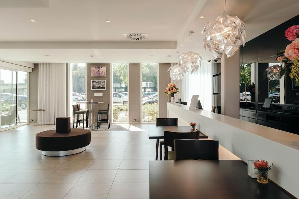 Elegant City Center Haven, Bike-Friendly, Kitchen | 2 Units - Oudenaarde - Lobby