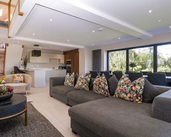 Forest Lodge - Pontyclun - Wohnzimmer