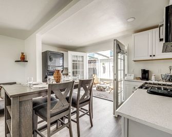 Pet-Friendly Oceano Home with Patio, 2 Mi to Dunes! - Oceano - Dining room