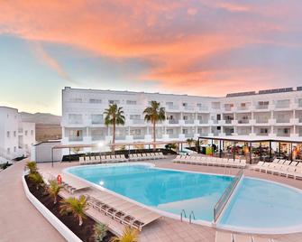 Aequora Lanzarote Suites - Puerto del Carmen - Pool