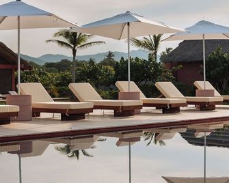 Caiman Puerto - Barefoot Luxury Villas & Houses - Puerto Escondido