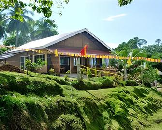 D & A Seaside Cottages - Mambajao - Gebäude