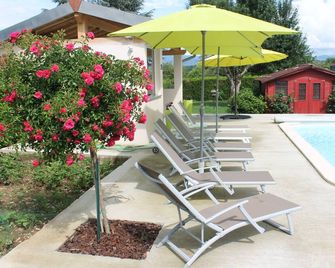 Les Trois Maisons - Druillat - Piscina