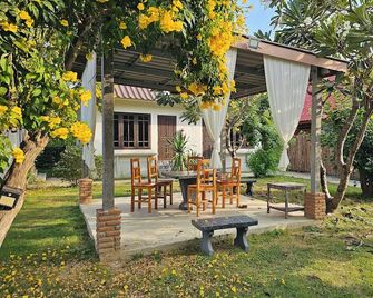 Thanawong Pool Villa - Sukhothai - Patio