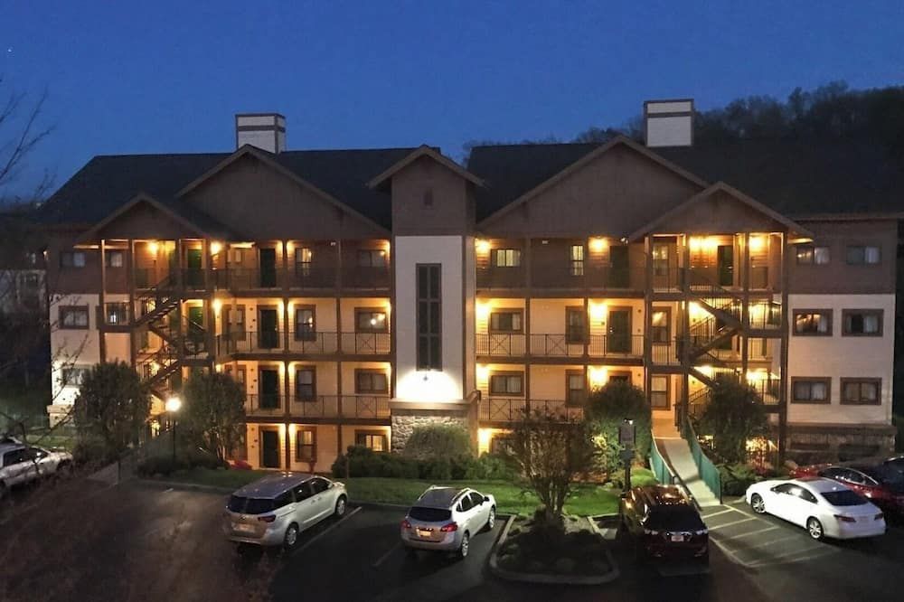 4 - Bedroom Presidential Suite in the Great Smoky Mountains! - פיג'ון פורג' - בניין