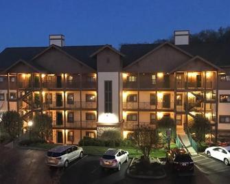 4 - Bedroom Presidential Suite in the Great Smoky Mountains! - Pigeon Forge - Bina