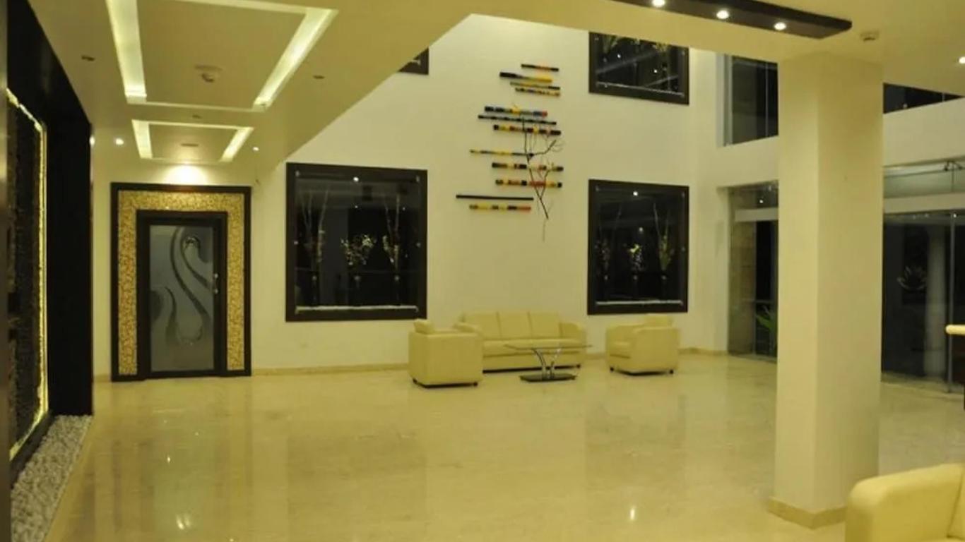 The Sai Leela Hotel Bangalore