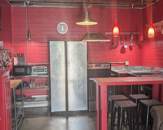 Downtown Cottage - Orlando - Kitchen