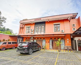 OYO 90415 Havana Orange Guest House - Bandung - Rakennus
