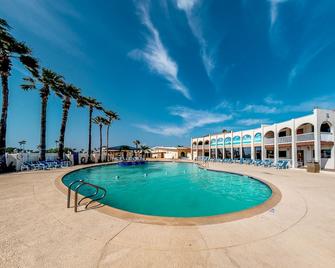 Long Island Village Unit 638 Sand Dollar Drive - Port Isabel - Pool