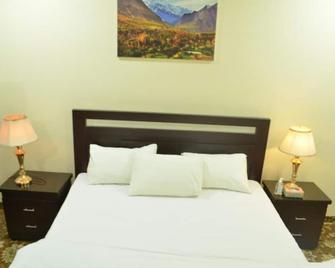 Raahi hotel - Gilgit - Bedroom