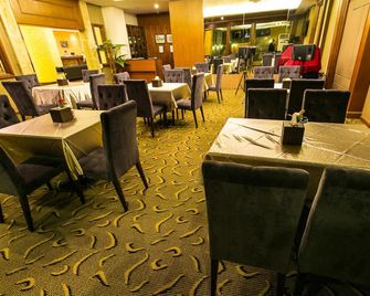 The Hill Hotel - Mu Si - Restaurant