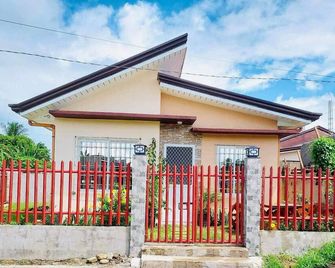 House of David-comfortable stay 10 min to the beach. - Daet - Edificio