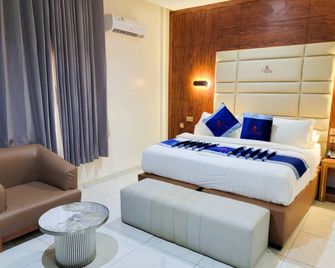 Fiesto Hotel & Suites - Enugu - Habitación