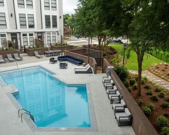 1 Bedroom Studio Townhouse in Uptown Charlotte - Charlotte - Piscine