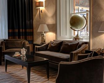 Best Western Shrubbery Hotel - Ilminster - Living room