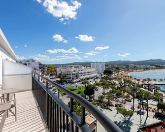 The Red Hotel by IBIZA FEELING - San Antonio de Portmany - Balcón