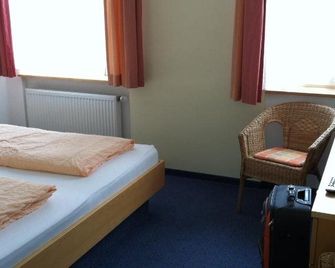 Gasthaus Schützen - Hornberg - Bedroom