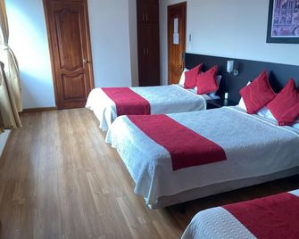 Hotel Versailles - Ambato - Bedroom