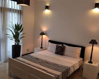 CJ Villas - Colombo - Bedroom