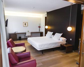 Hotel Veracruz Plaza & Spa - Valdepeñas - Bedroom