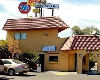 Motel 6 Fresno. Ca - Fresno - Building