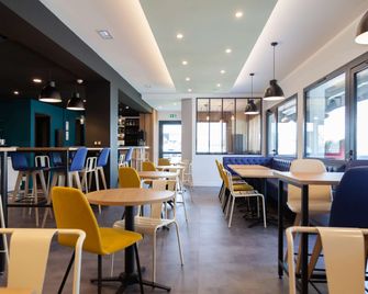 Kyriad Niort-Espace Mendesfrance - ניור - מסעדה