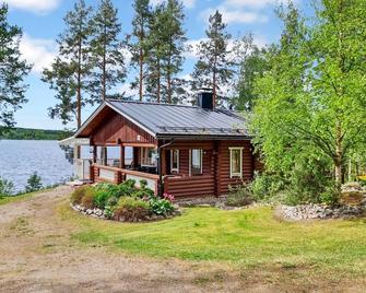 Holiday Home Saarenranta by Interhome - Äänekoski - Edificio