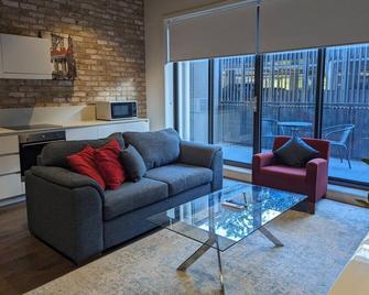 Brand New Spacious Woden Apartment - Kingbed&wifi - Phillip - Living room