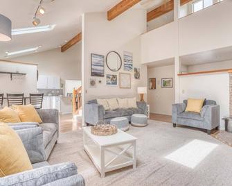 Family Tides - Meredith Lodging - Neskowin - Sala de estar