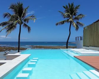 Pousada Chez Max - Morro de Sao Paulo - Pool