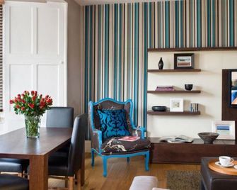 Dreamhouse Apartments Glasgow West End - Glasgow - Lounge