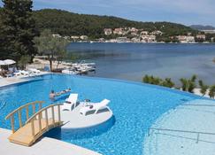 Aminess Port 9 Residence - Korcula - Басейн