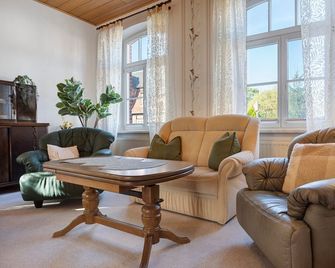 Alte Schule Ivenack - Stavenhagen - Living room