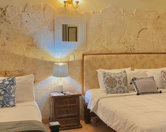 Dona Elvira Boutique Hotel - Santo Domingo - Quarto