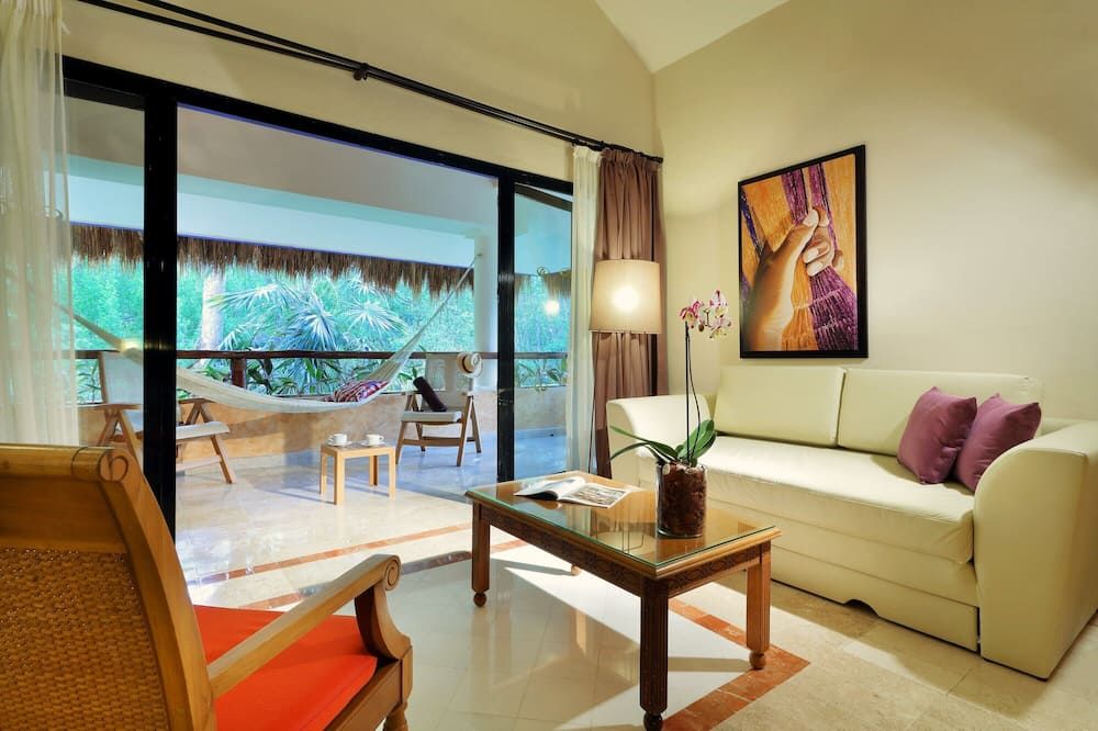 Grand Palladium Colonial Resort & Spa - אקומל - סלון